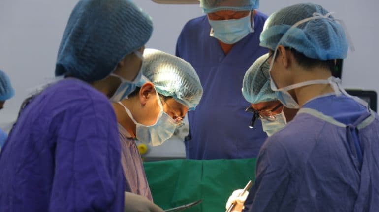 Kỳ Tích 8 Ca Ghép Tạng Thành Công Liên Tiếp Trong 24H